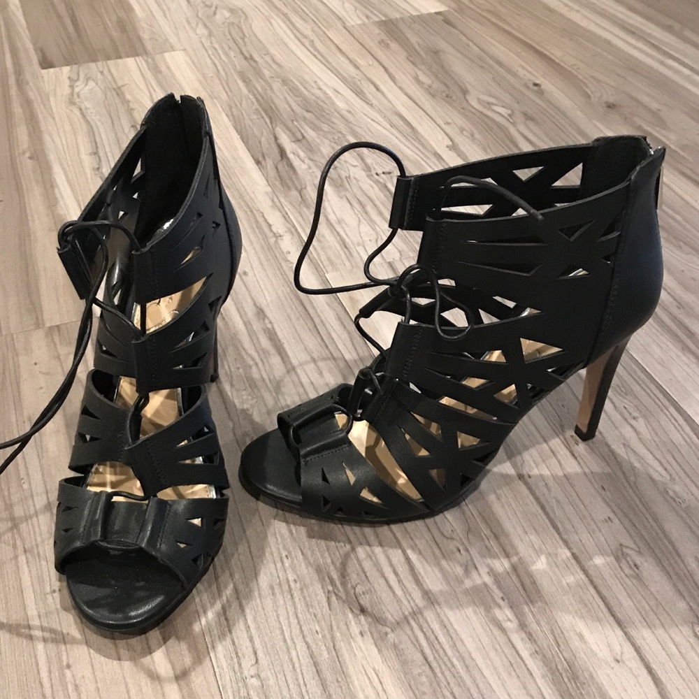 Jessica Simpson heels
